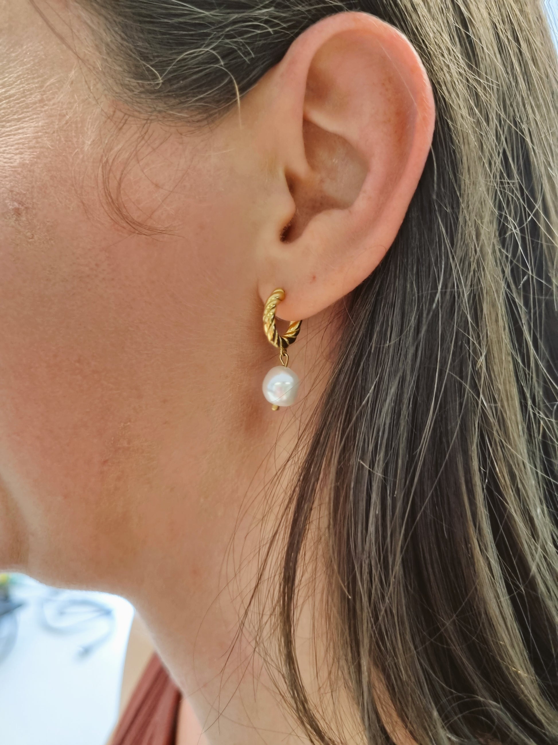 18k gold plated pearl drop earrings